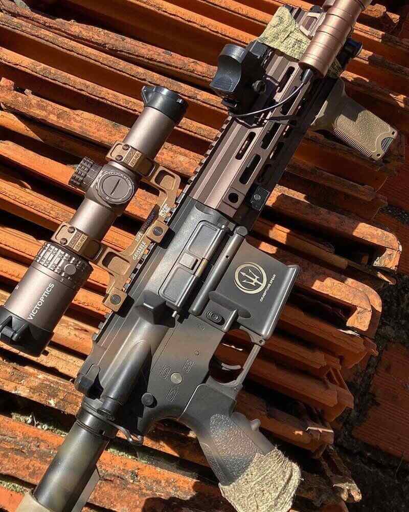 サ*ク様 VictOptics S6 Burnt Brown 1-6x24 Vector Optics VICTOPTICS S6 Burnt Brown 1-6X24 SFP LPVO